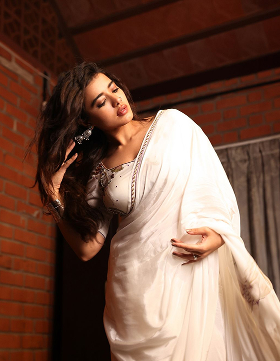 Ketika Sharma: ట్రెడిషనల్ గెటప్‌లో కేతికాశర్మ.. అందుకేనా?