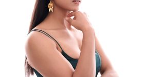 Shraddha Srinath: పరువం వానగా అంటూ.. కాశ్మీర్ బ్యూటీ శ్రద్ధా శ్రీనాథ్