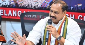 Realme : ఆఫర్ అదుర్స్.. స్మార్ట్ ఫోన్ పై భారీ తగ్గింపుతో పాటు రూ.2,499 ఇయర్ బర్డ్స్ ఫ్రీ