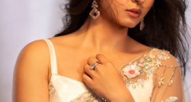 Preethi Asrani: రొమాంటిక్ లుక్‌లో ప్రీతి అస్రానీ.. వైరల్ అవుతున్న లేటెస్ట్ ఫోటోలు