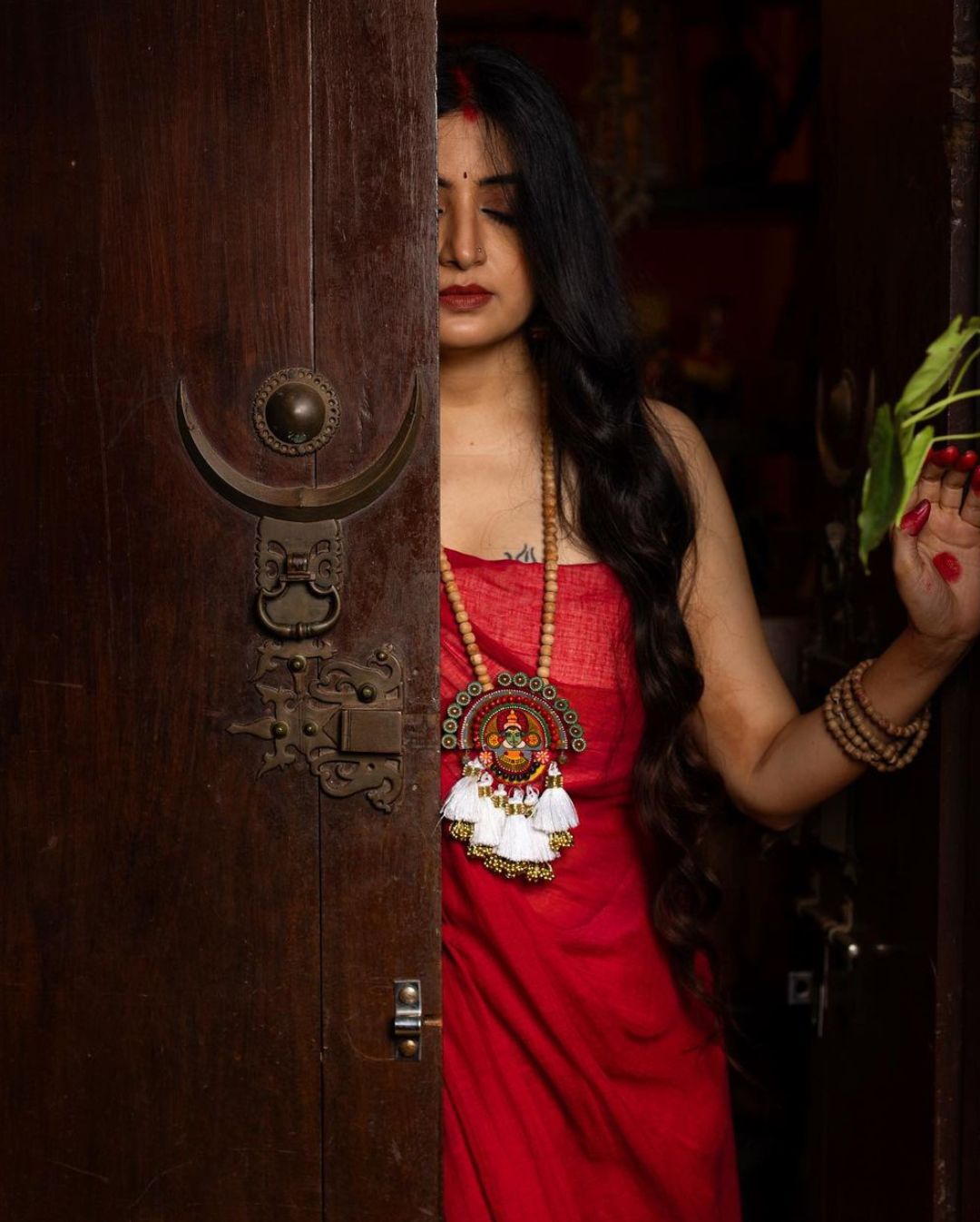 Poonam Kaur: లేటెస్ట్ ఫోటోలు షేర్ చేసిన పూనమ్ కౌర్.. తనలో ఈ యాంగిల్ కూడా ఉందా?