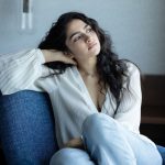 Rukmini Vasanth: ట్రెండ్ ఫాలో అవుతున్న రుక్మిణి వసంత్.. అలాంటి డ్రెస్సులో ఫోటోలు పోస్ట్