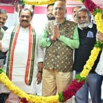 Felicitated: అడ్వకేట్లు ఎప్పుడూ ప్రతిపక్ష పాత్ర పోషించాలి: సింఘ్వీ