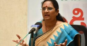Vasireddy Padma: వైసీపీకి వాసిరెడ్డి పద్మ గుడ్‌ బై.. జనసేన వైపు అడుగులు