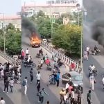 Watch Video: మంటల్లో కాలుతున్న కారు జనాల మీదికి దూసుకొస్తే, నెట్టింట వైరల్ అవుతున్న వీడియో