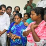 YS Jagan: బాధిత కుటుంబాలకు పదేసి లక్షలు.. 74 కుటుంబాలకు ఇస్తున్నారా?