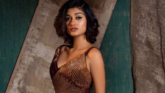 Oviya: వీడియో లీక్ ఎఫెక్ట్.. బంఫర్ ఆఫర్ పట్టేసిన ఓవియా..