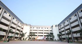 Meridian School : మెరీడియన్ ఫీ‘జులుం’... ఫీజులు లక్షల్లో.. జరిమానా వేలల్లో!