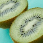 Kiwi Fruit: ఈ ఫ్రూట్‌ విటమిన్ సి యొక్క పవర్ హౌజ్.. తింటే చెప్పలేనన్ని లాభాలు