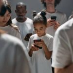 Mobile Addiction : మొబైల్​కు బానిసలయ్యారా? – ఇలా చేస్తే ఇట్టే బయటపడొచ్చు!