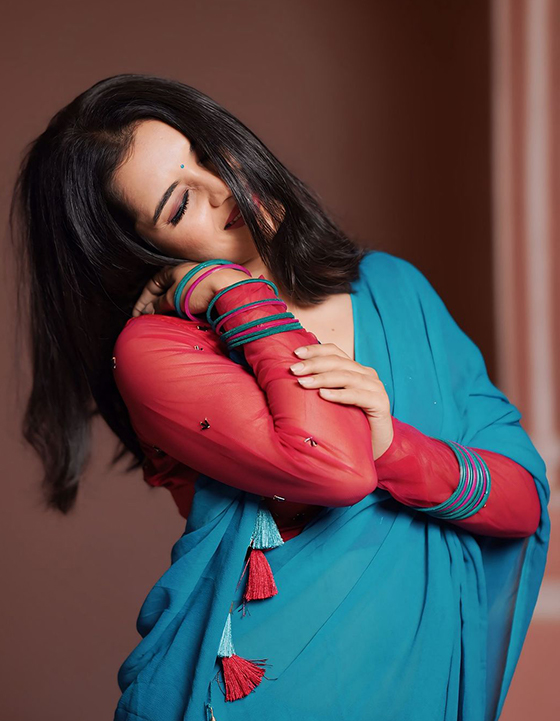 Priyanka Jain: ప్రియాంక చీర కట్టింది.. చీరకే సిగ్గేసింది