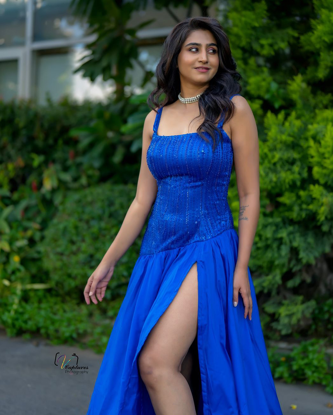 Varshini Sounderajan: బ్లూ కలర్ డ్రెస్సులో.. హృదయాలను కొల్లకొడుతున్న వర్షిణి