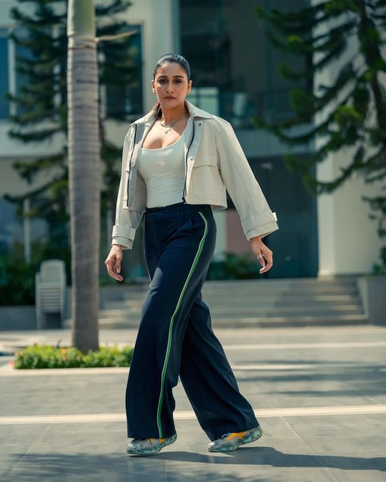 Regina Cassandra : డిఫరెంట్ లుక్ తో కుర్రాళ్లను కట్టిపడేస్తున్న రెజీనా
