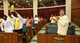 Director Karuna Kumar : వరుణ్ తేజ్ ఏ రోజు మిమ్మల్ని మోసం చేయలేదు, ఆయనతో చేసిన దర్శకనిర్మాతలే అలా చేసారు