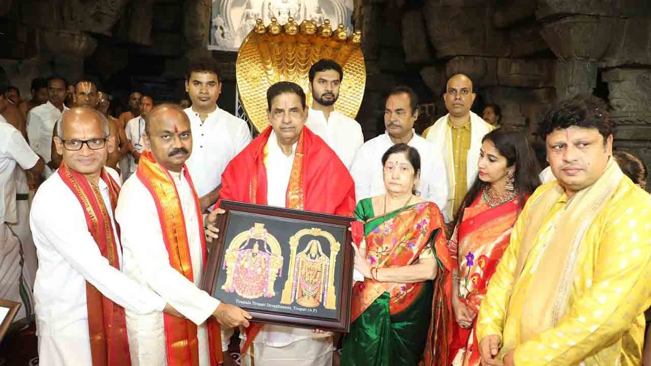 TTD Chairman BR Naidu: తొలిరోజే షాకిచ్చిన టీటీడీ ఛైర్మన్ బీఆర్ నాయుడు.. అలా చేస్తే చర్యలు తప్పక ఉంటాయని హెచ్చరిక