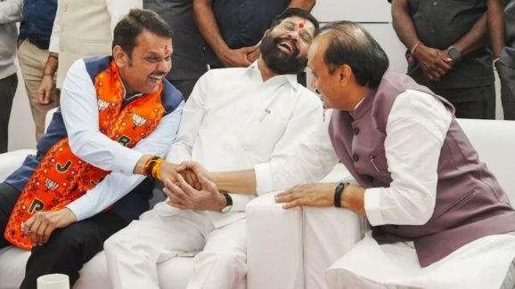 Mahayuti Alliance Victory in elections: ఎన్డీయే ‘మహా’ గెలుపు.. సీఎం కుర్చీ కోసం పోటాపోటీ, ఆయనకే ఎక్కువ ఛాన్స్!