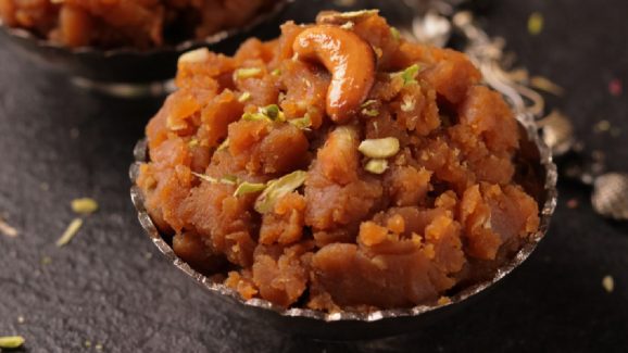 Besan Recipes: స్వీట్ తినాలనిపిస్తుందా బేసన్ హల్వా, పావు గంటలో చేసేయండి రెసిపీ ఇదిగోండి