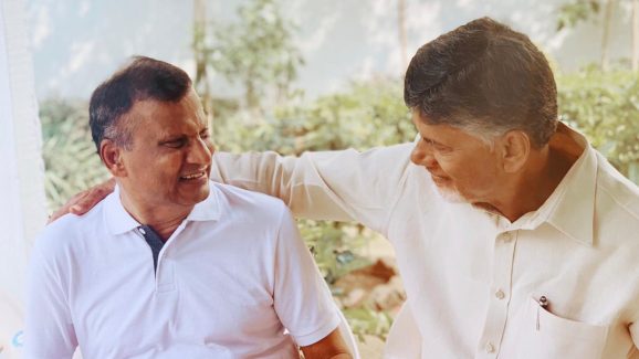 CM Chandrababu: సీఎం చంద్రబాబు సోదరుడు రామమూర్తి నాయుడు కన్నుమూత