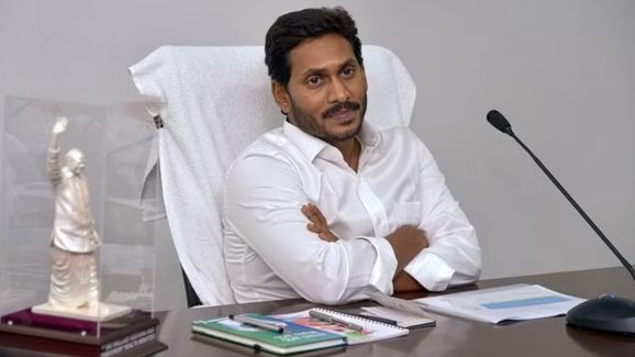 Jagan: జగన్ ప్లాన్ రివర్స్.. కూటమి ఎత్తుగడ, వైసీపీ ఎమ్మెల్యేల సభ్యత్వాలు రద్దు?