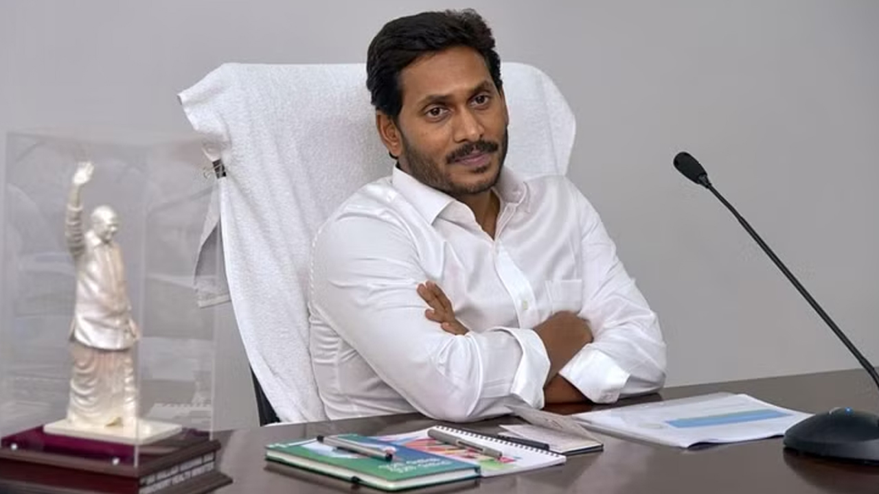 Jagan: జగన్ ప్లాన్ రివర్స్.. కూటమి ఎత్తుగడ, వైసీపీ ఎమ్మెల్యేల సభ్యత్వాలు రద్దు?