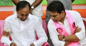 Brs In Trobules: కారు.. కిస్సా కల్లాస్.. జిల్లాలకు జిల్లాలే ఖాళీ!