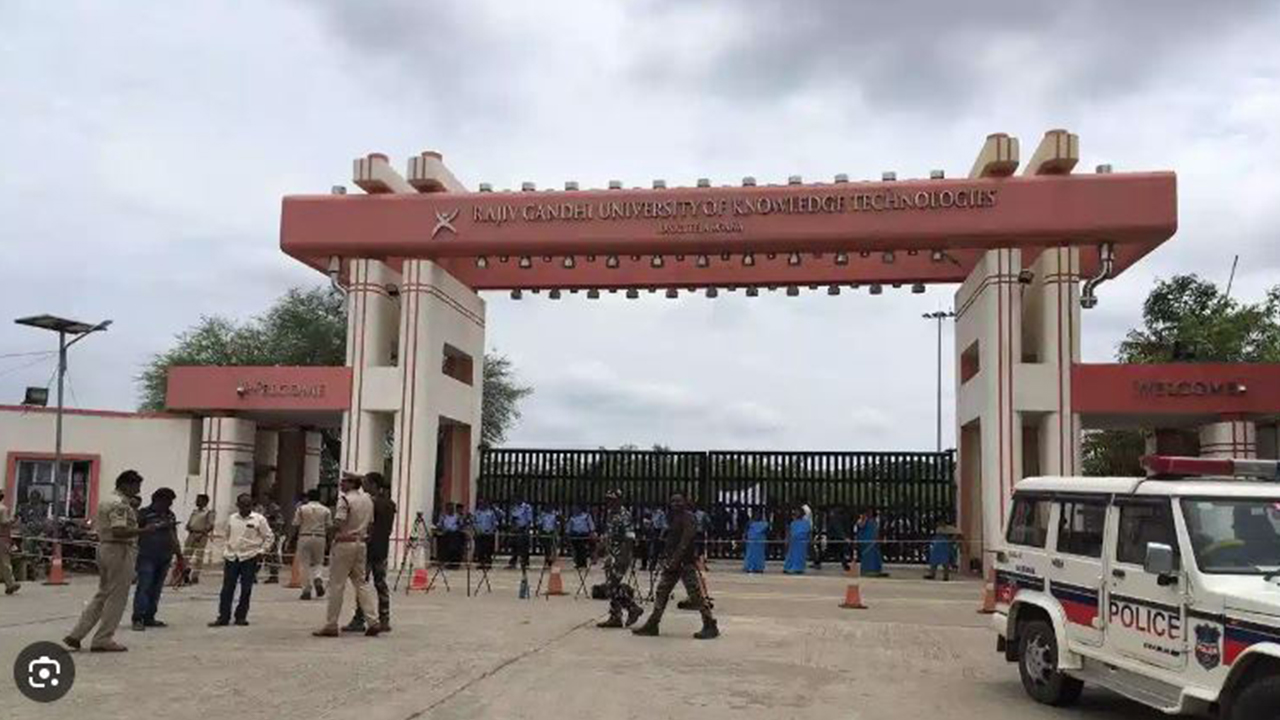 IIIT Basara Student Suicide: బాసర ట్రిపుల్ ఐటీ, స్టూడెంట్ ఆత్మహత్య.. సూసైడ్ నోట్‌లో