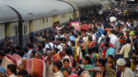 Indian Railways Record: ఓడియమ్మ.. ఒకే రోజు 3 కోట్ల మంది రైలు ప్రయాణం, రైల్వే చరిత్రలోనే అరుదైన రికార్డు
