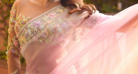 Janhvi Kapoor: అమ్మో నీ అమ్మ గొప్పదే.. అందం పోగేసి కన్నదే