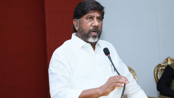 Batti Vikramarka : దేశంలోని విలువైన వనరులన్నీ వారికోసమే.. భట్టి షాకింగ్ కామెంట్లు