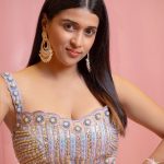 Mannara Chopra: మన్నారా చోప్రాలో ఆ ఒక్కటీ తగ్గిందా?