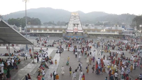 Tirumala: తిరుమలలో ఇక రాజకీయ నేతల పప్పులు ఉడకవ్.. నేటి నుంచే ఆ రూల్ అమలు!