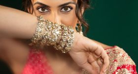 Optical Illusion: వస్తువులన్నీ చిందర వందరగా ఉన్న ఈ గదిలో 3 చిప్స్ ప్యాకెట్స్ ఉన్నాయి.. కనుక్కోండి చూద్దాం!