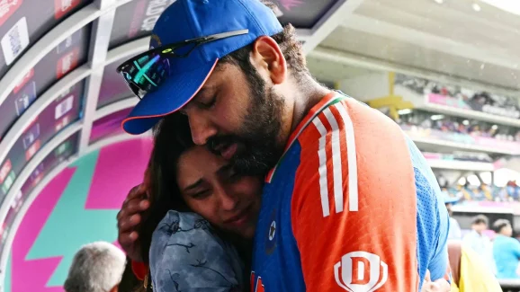 Rohit Sharma Baby: మరోసారి తండ్రైన టీం ఇండియా కెప్టెన్ రోహిత్ శర్మ