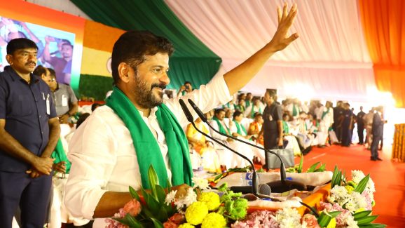 Rythu Panduga Sabha Live: రైతు పండగ సభ.. మరో 3 లక్షల మందికి రుణమాఫీ