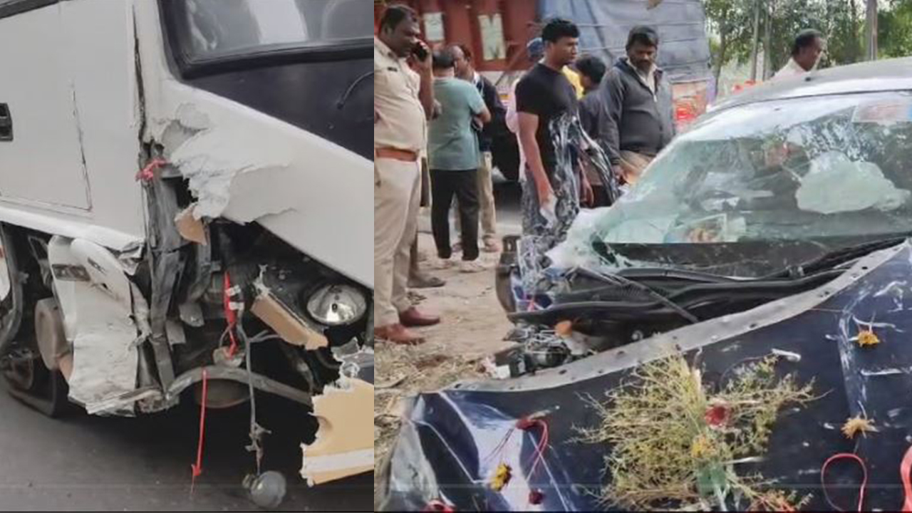 Telangana road accident: ఘోర రోడ్డు ప్రమాదం, స్పాట్‌లో ఇద్దరు మృతి, ఊడిన బస్సు టైర్