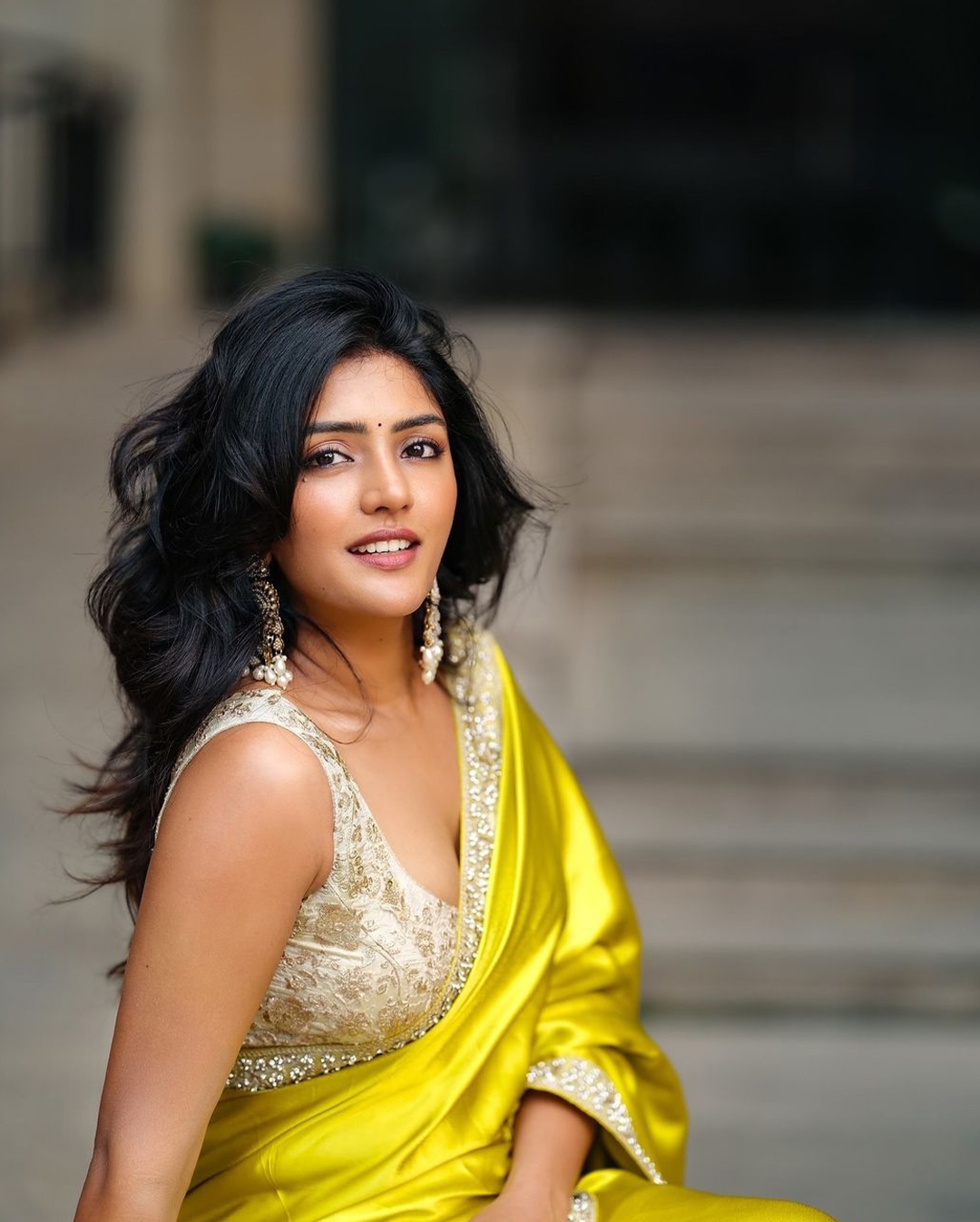 Eesha Rebba: తెలుగు అందమా అదరహో.. శారీలుక్ తో కేక పెట్టిస్తున్న ఈషా..