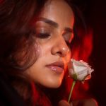 Vaishnavi Chaitanya: రోజాతో తెలుగమ్మాయి వైష్ణవి, ఆపై