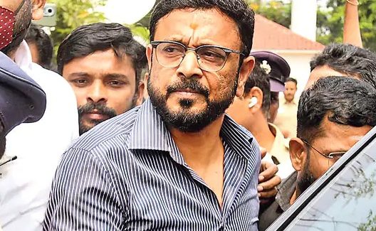 Janwada Case : డ్రగ్స్ కేసు.. అనుమానితులపై ప్రశ్నల వర్షం.. తీగ లాగితే డొంక కదిలేనా.?