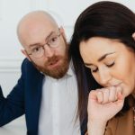 Husband Wife Problems: నా భార్యకు అలాంటి బుద్ధి ఉంటుందని అనుకోలేదు.. నా సహోద్యోగులతో అలా చేస్తోంది