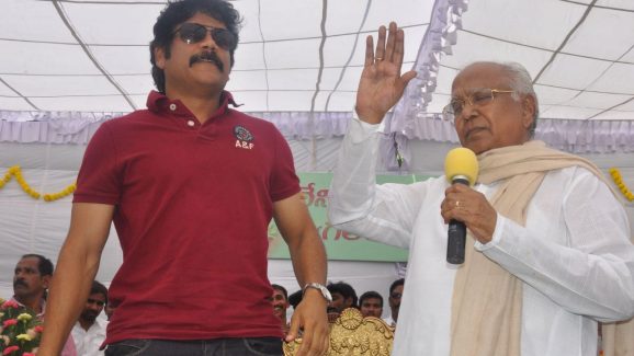 Nagarjuna: తండ్రికి భయపడి అలాంటి పని చేసిన నాగార్జున..మరీ ఇలా అయితే ఎలా గురూ..?