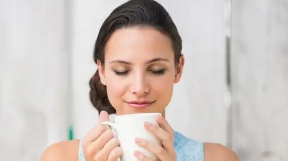 Warm Water: ఉదయాన్నే గోరువెచ్చని నీరు త్రాగుతున్నారా ?