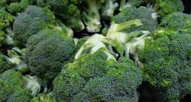 Broccoli and Cancer: తరచూ ఈ కూరగాయను మీరు తింటే క్యాన్సర్‌ను అడ్డుకునే సత్తా మీకు వస్తుంది