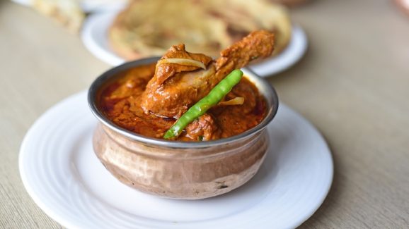 Spicy foods: కారంగా ఉండే ఫుడ్స్ తింటే ముక్కు నుంచి నీరు కారుతుంది, ఎందుకు?