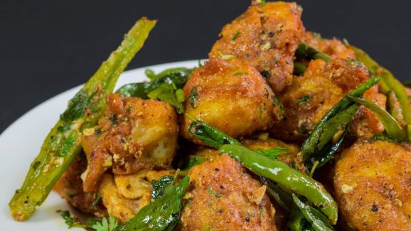 Egg 65 Recipe: దాబా స్టైల్లో ఎగ్ 65 రెసిపీ చేసేయండి,  రుచి అదిరిపోతుంది