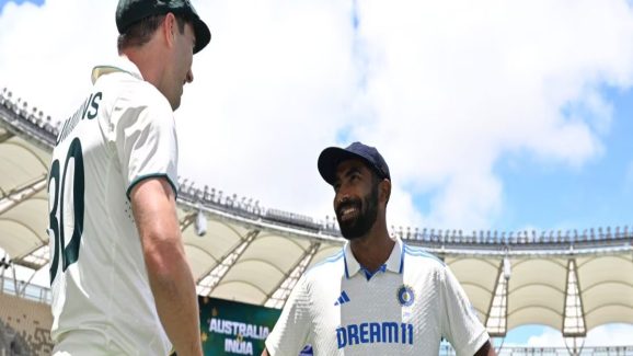 IND vs AUS BGT 2024: బ్యాటింగ్‌ ఎంచుకున్న బుమ్రా…ముగ్గురు కొత్త ప్లేయర్లతో బరిలోకి టీమిండియా?