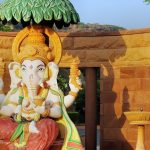 Mantras for Wealth: మీ ఇంటికి ఆనందం, సంపదను ఆహ్వానించడానికి ఈ ఆరు మంత్రాలను ప్రతిరోజూ జపిస్తూ ఉండండి