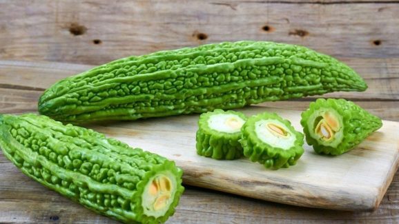 Bitter Gourd: కాకరకాయ చేదును తగ్గించే.. బెస్ట్ టిప్స్ ఇవే !