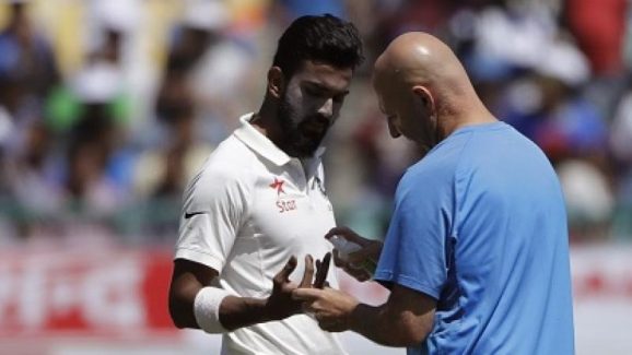 KL Rahul Injured: టీమిండియాకు బిగ్ షాక్… నాలుగో టెస్ట్ కు ఆ ప్లేయర్ దూరం !