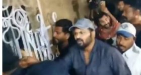 Manchu Manoj: నా కూతురు దగ్గరకు వెళ్లకుండా మోహన్ బాబు కొట్టిస్తున్నాడు.. మనోజ్ ఎమోషనల్