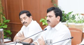 Ponguleti Srinivasa Reddy: కేసీఆర్ 80వేల పుస్తకాలు చదివారు.. అందుకే అసెంబ్లీకి రావాలి.. మంత్రి పొంగులేటి